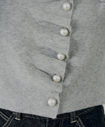 前繫帶珍珠荷葉邊上衣【SALON by Chico】