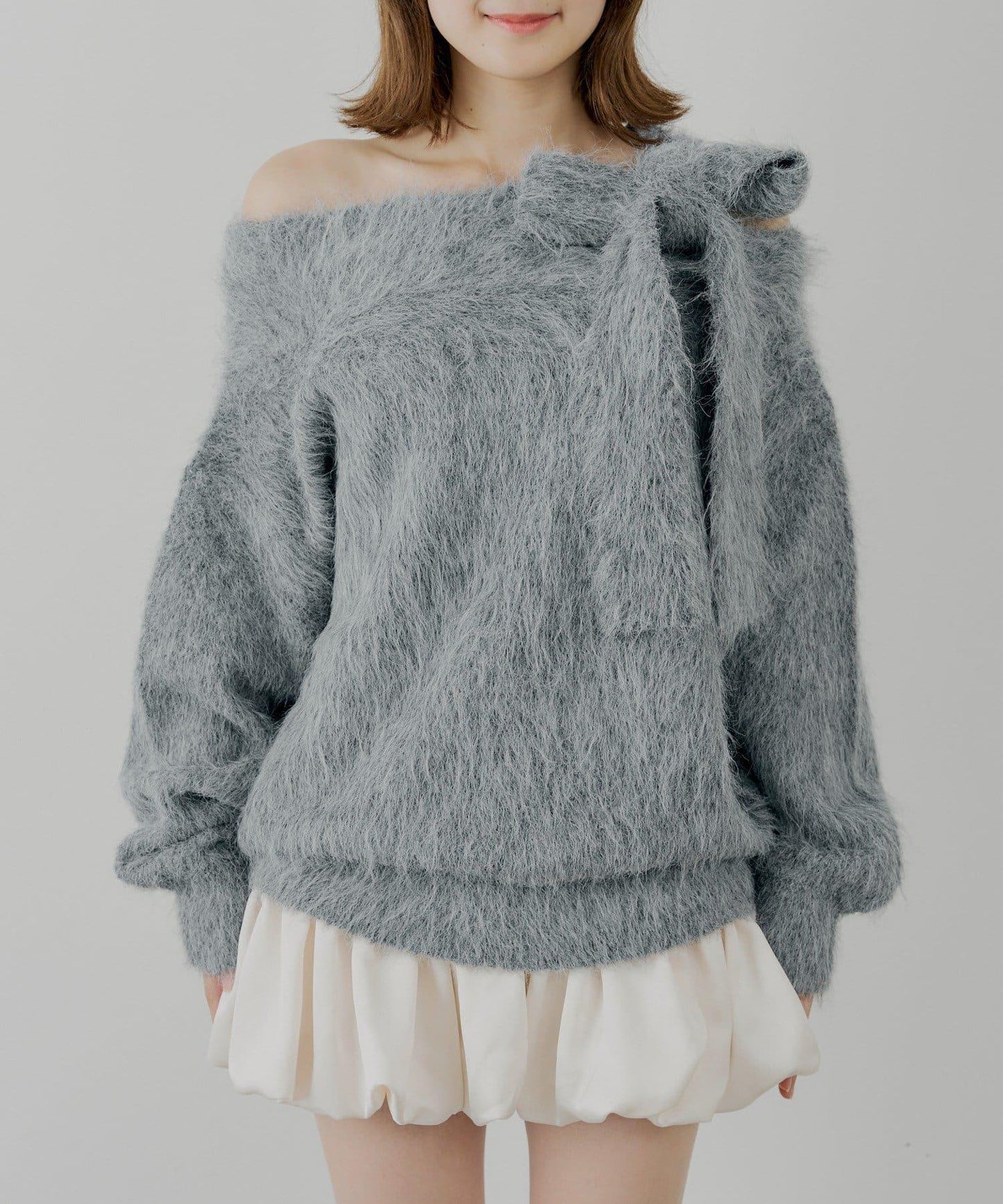 肩帶蝴蝶結露肩開衩一字領針織衫