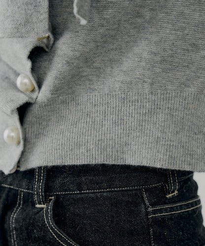 前繫帶珍珠荷葉邊上衣【SALON by Chico】