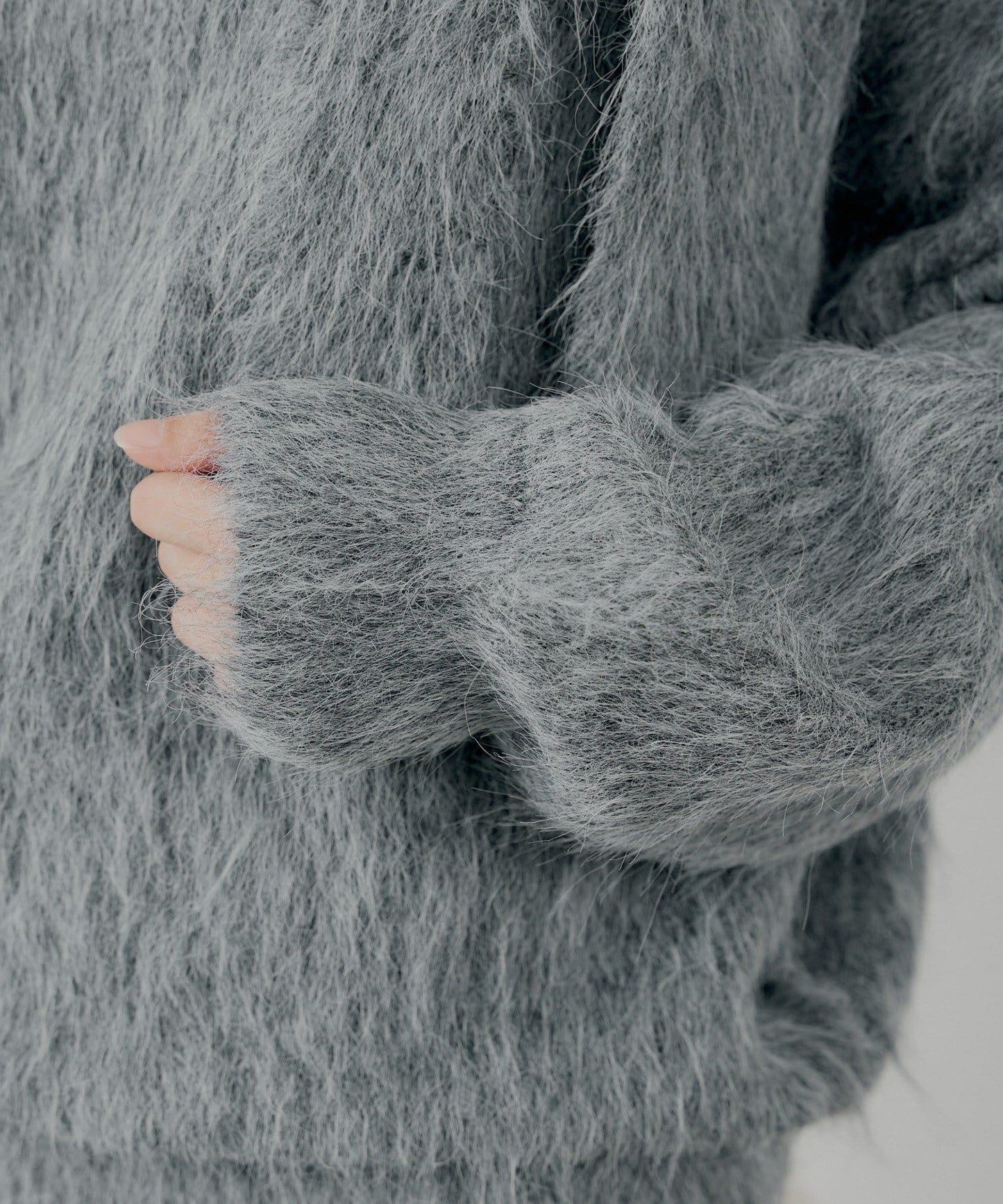 肩帶蝴蝶結露肩開衩一字領針織衫