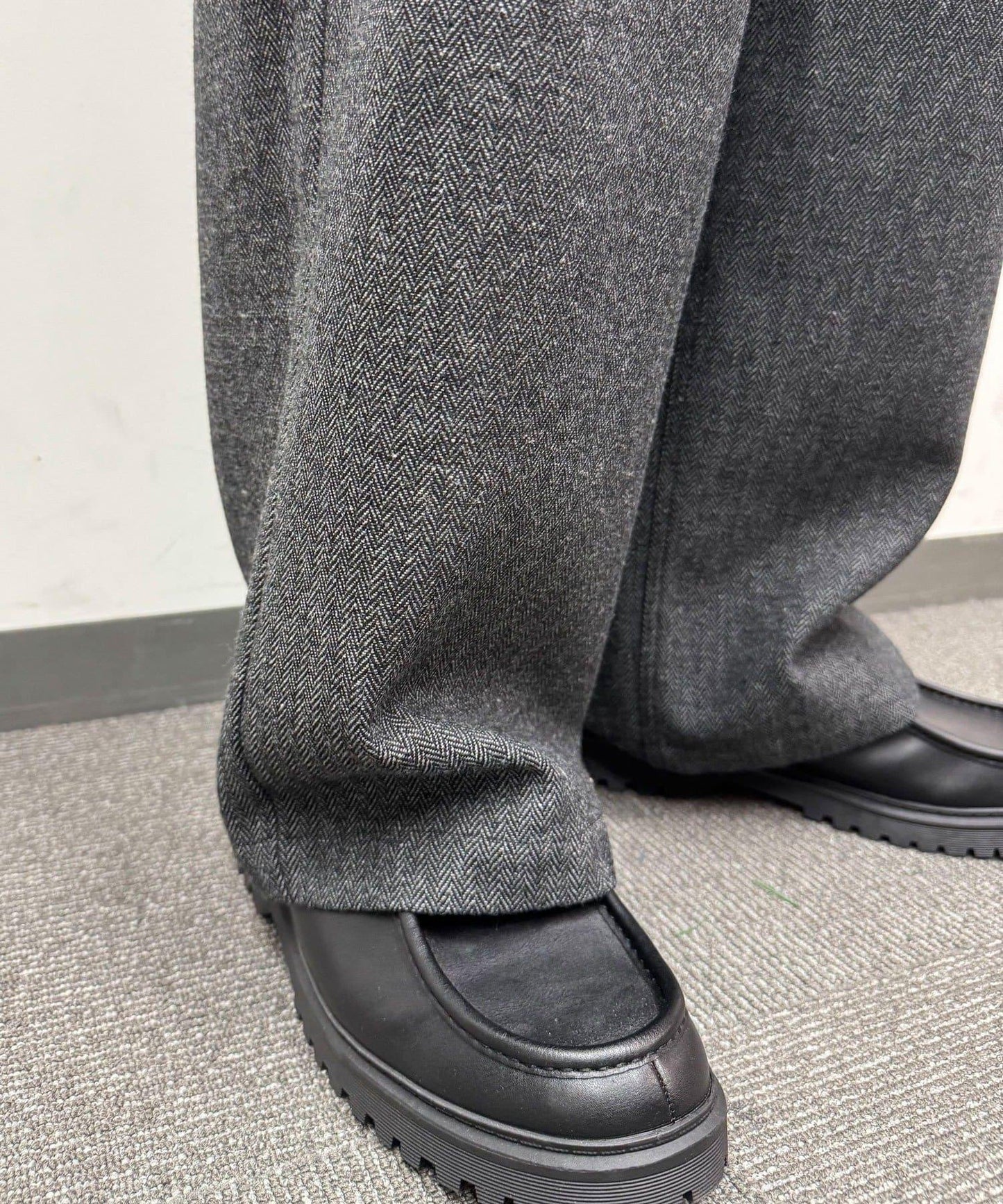 斜紋寬鬆休閒長褲