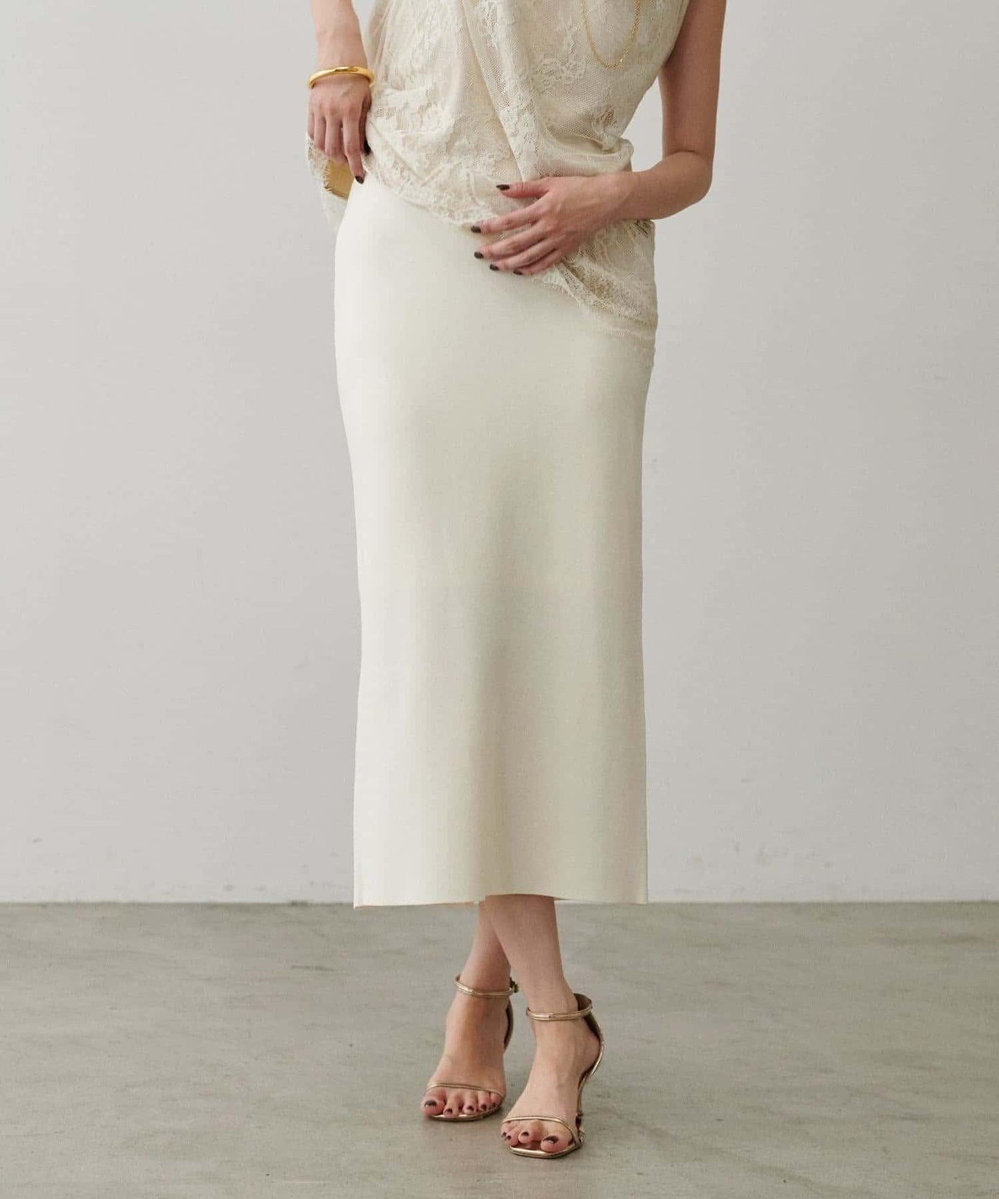 【LARUTA】防紫外線&接觸冷感簡約線條針織半身裙