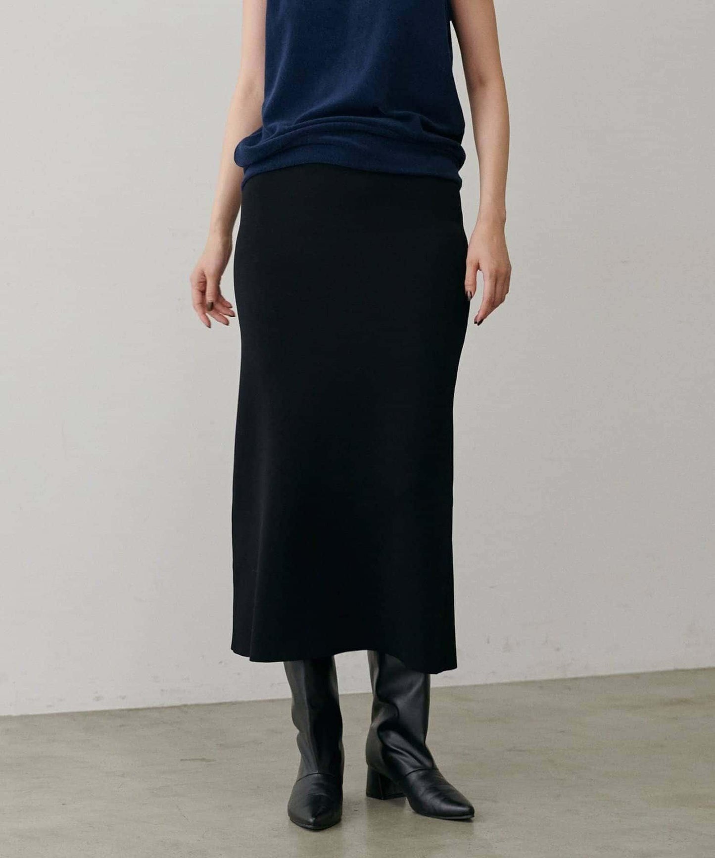 【LARUTA】防紫外線&接觸冷感簡約線條針織半身裙