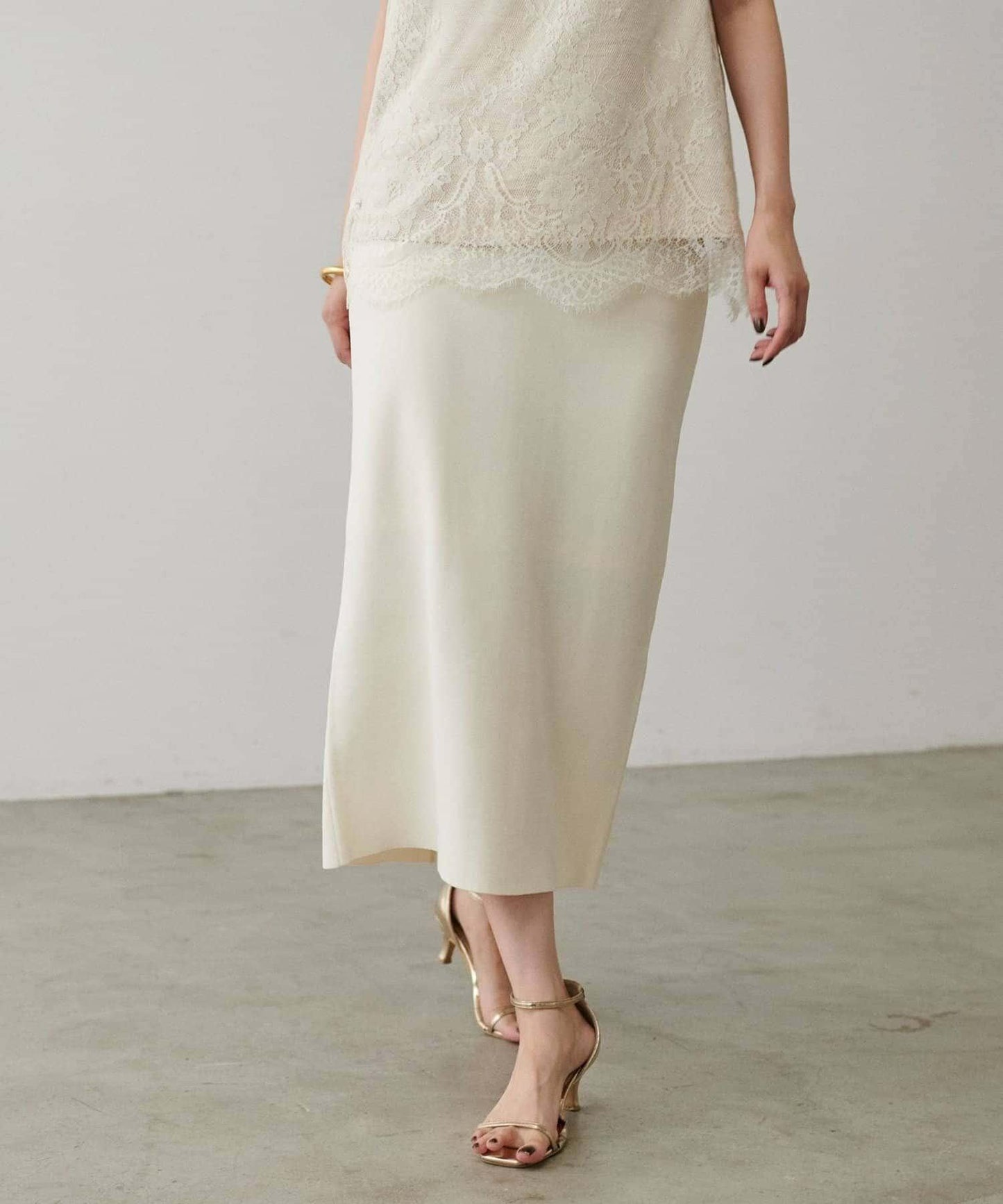 【LARUTA】防紫外線&接觸冷感簡約線條針織半身裙