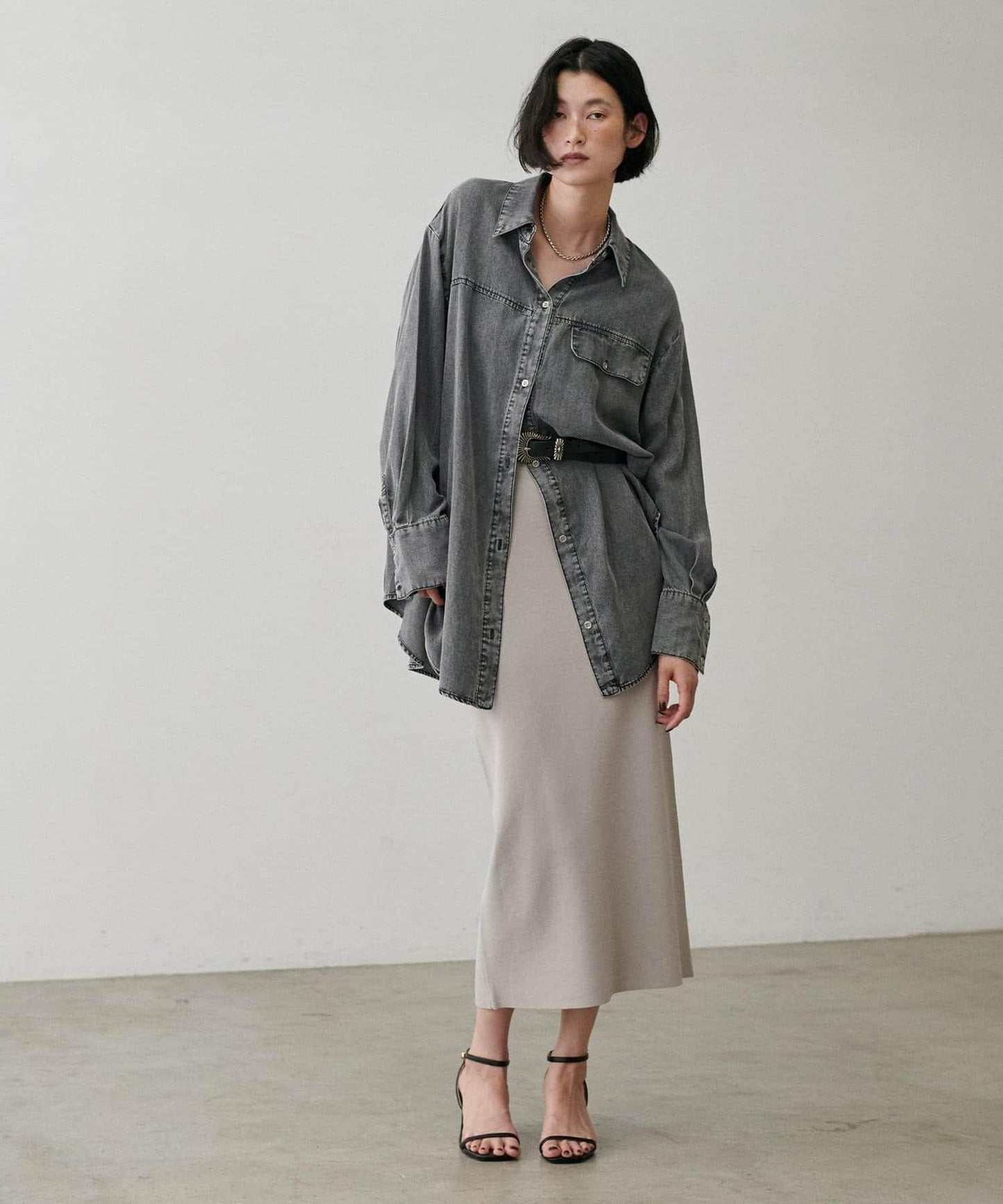 【LARUTA】防紫外線&接觸冷感簡約線條針織半身裙