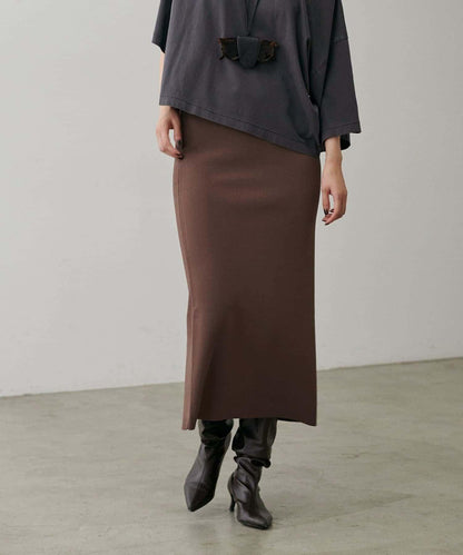 【LARUTA】防紫外線&接觸冷感簡約線條針織半身裙