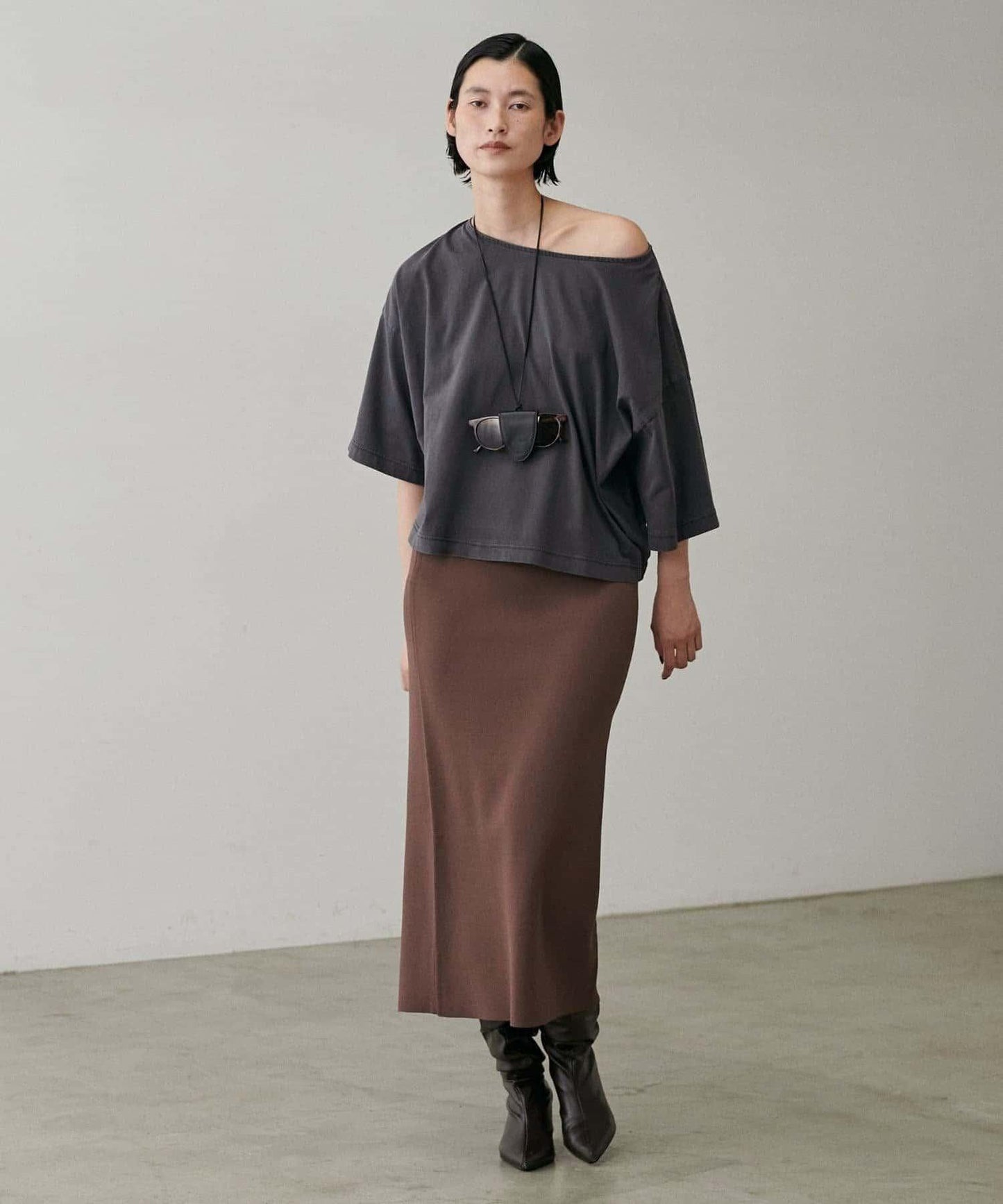 【LARUTA】防紫外線&接觸冷感簡約線條針織半身裙