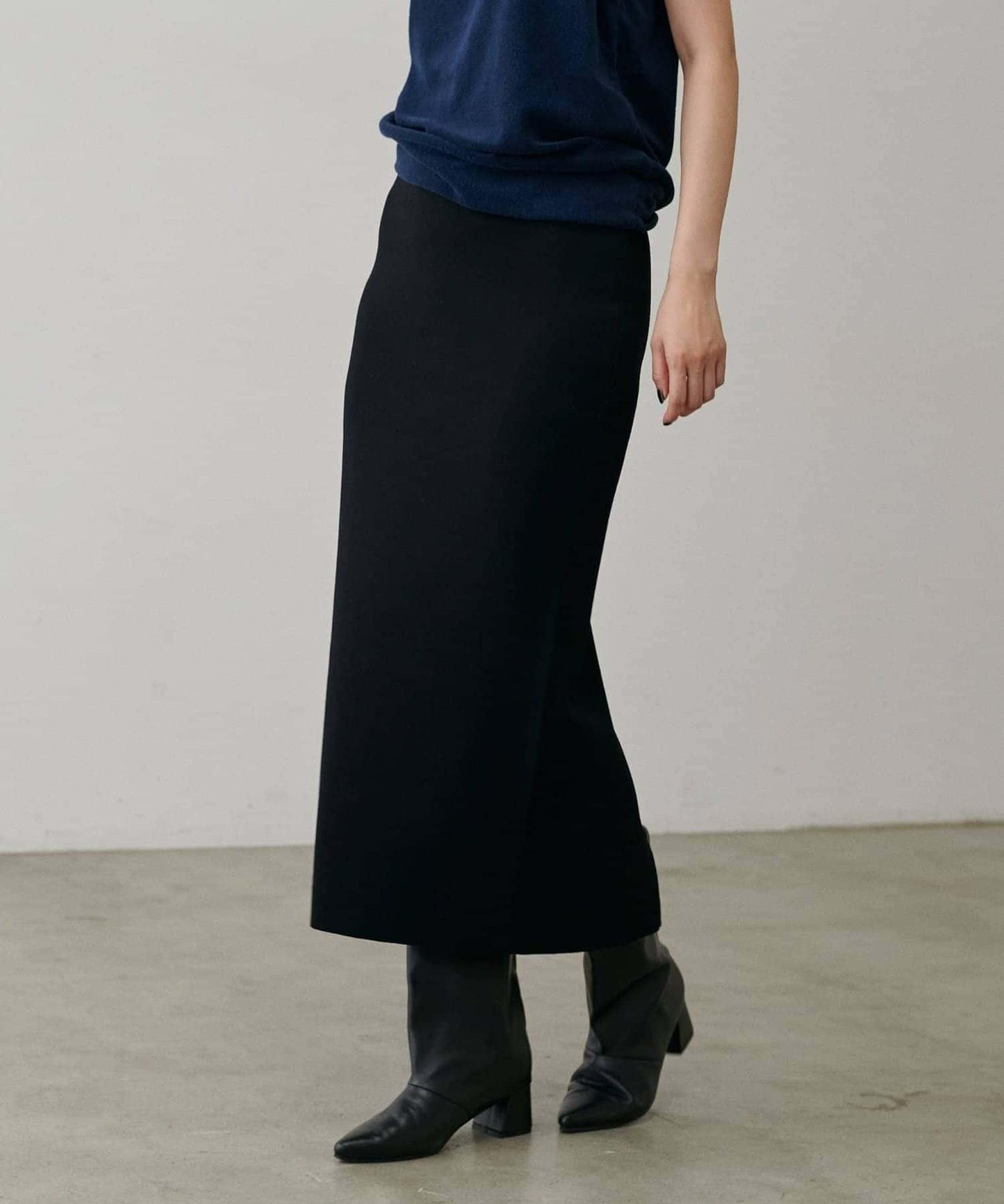 【LARUTA】防紫外線&接觸冷感簡約線條針織半身裙