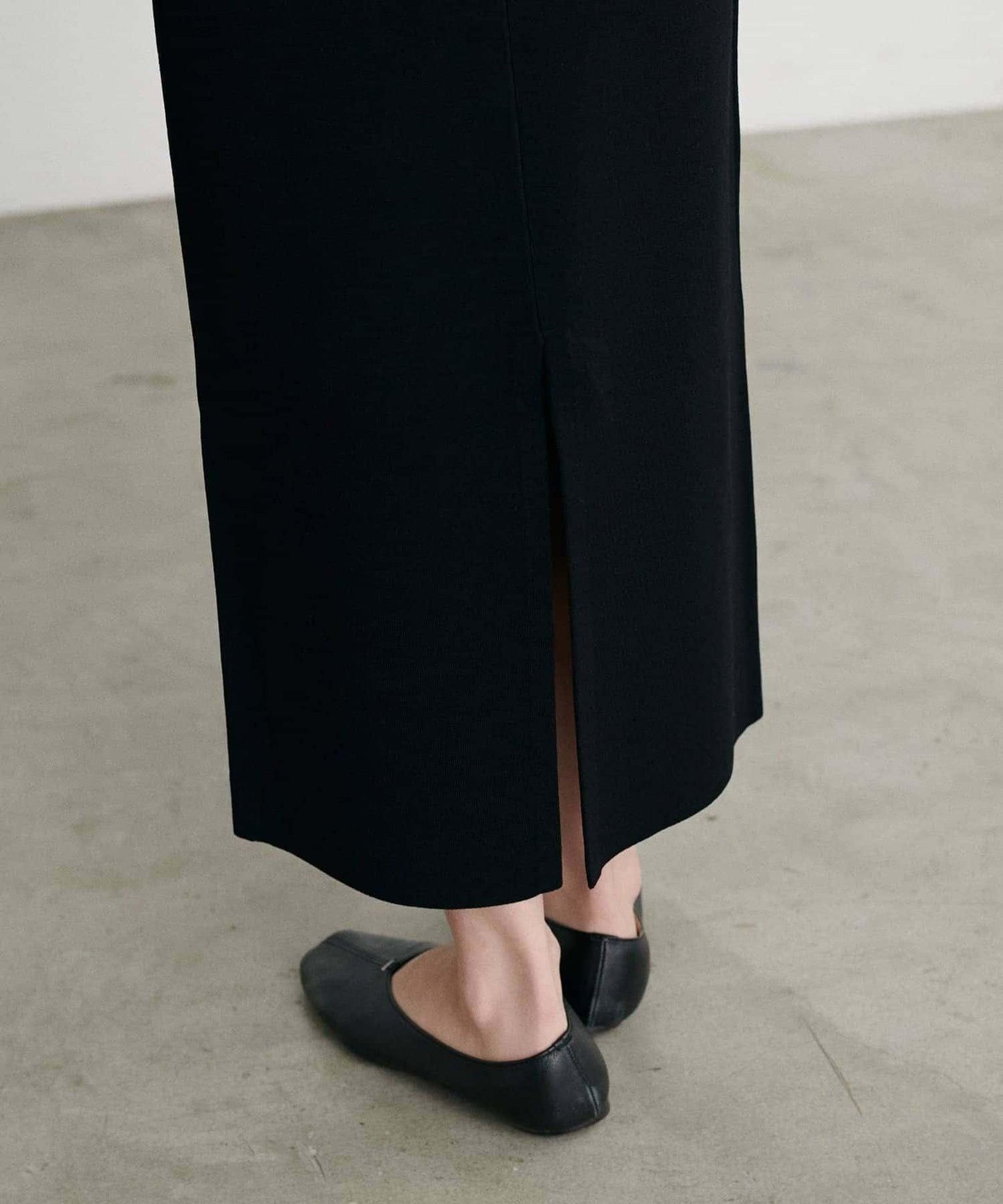 【LARUTA】防紫外線&接觸冷感簡約線條針織半身裙