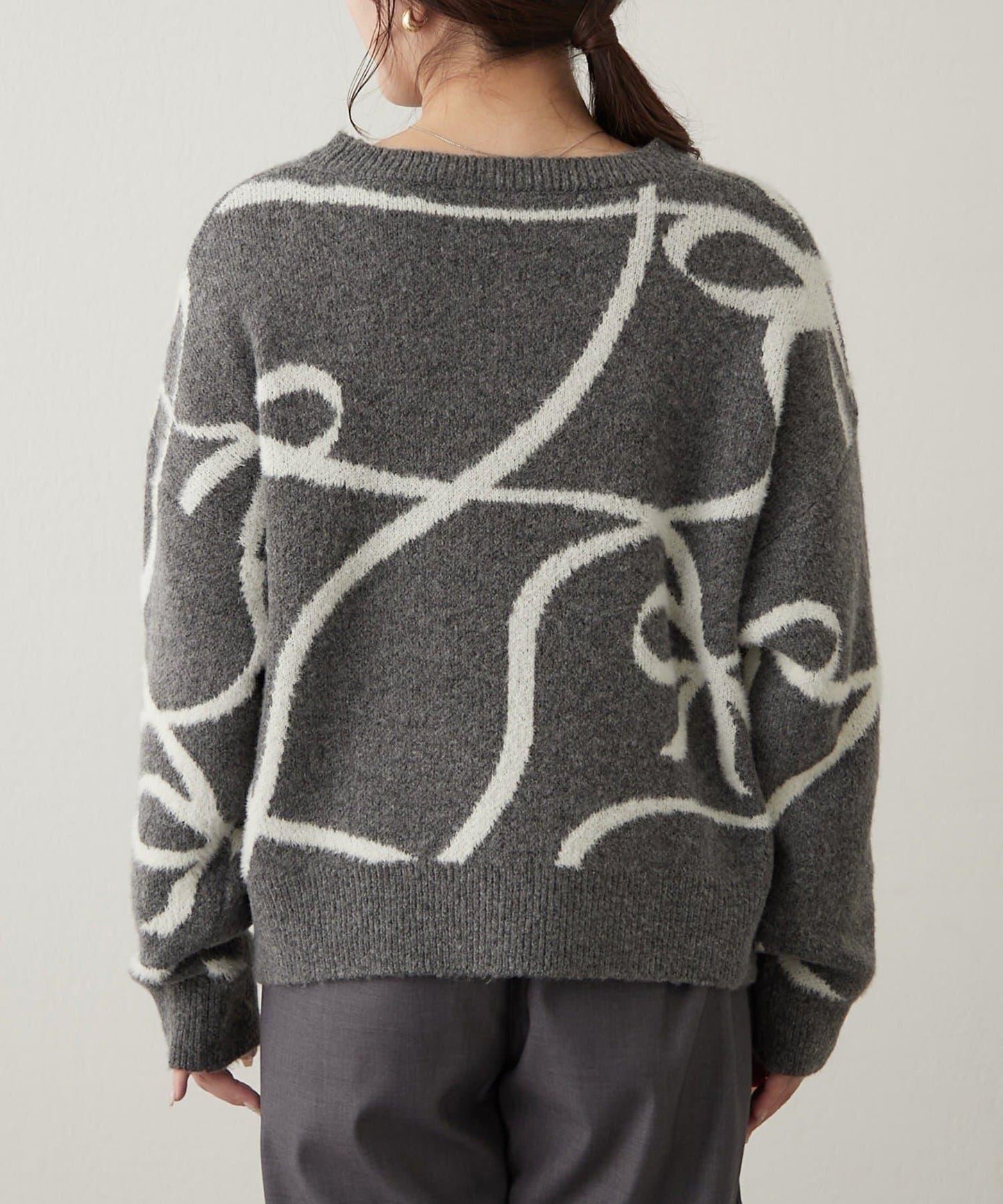 大蝴蝶結圖案針織衫