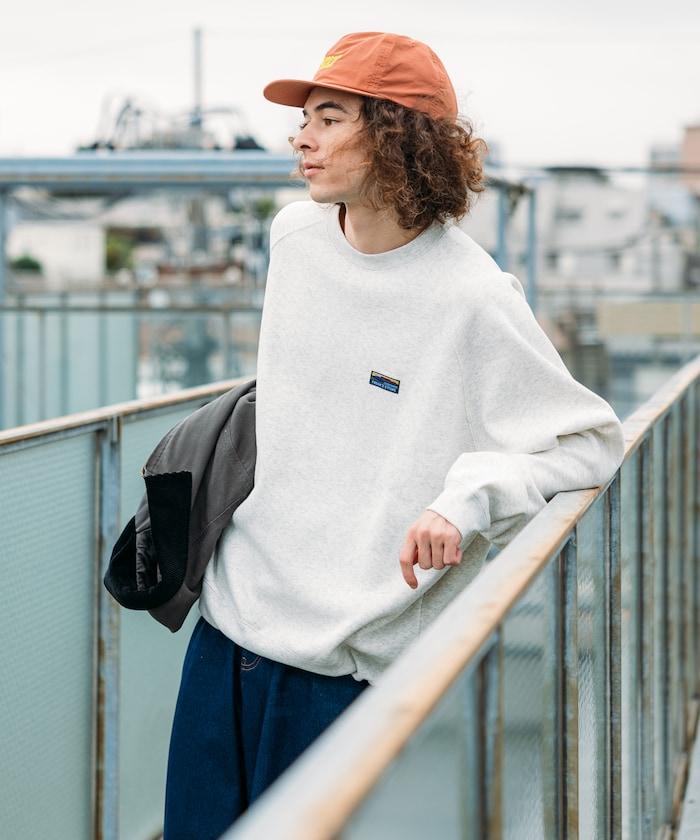 寬鬆版型 單點標誌 插肩袖 抽繩衛衣