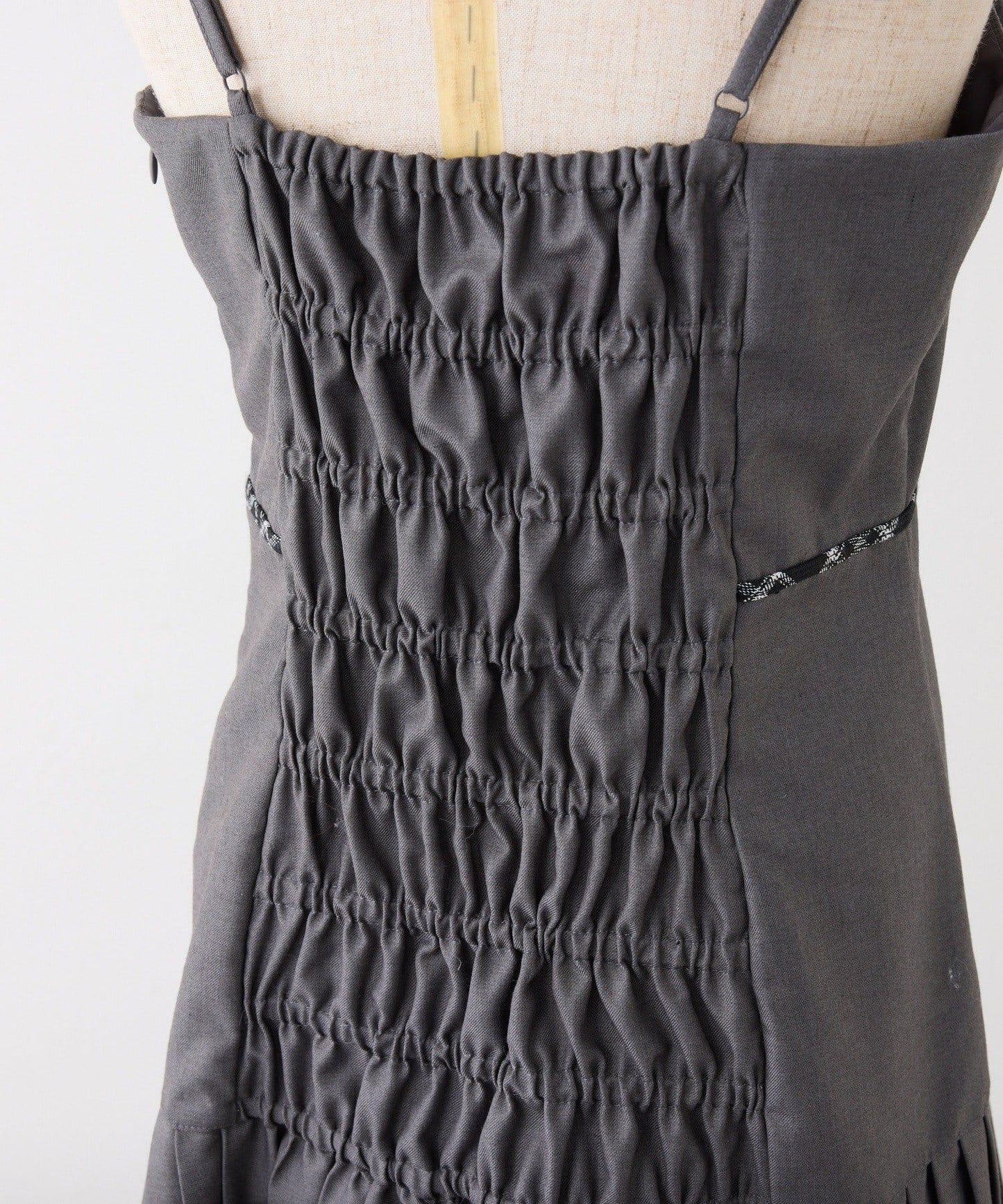 肩帶蝴蝶結連衣裙