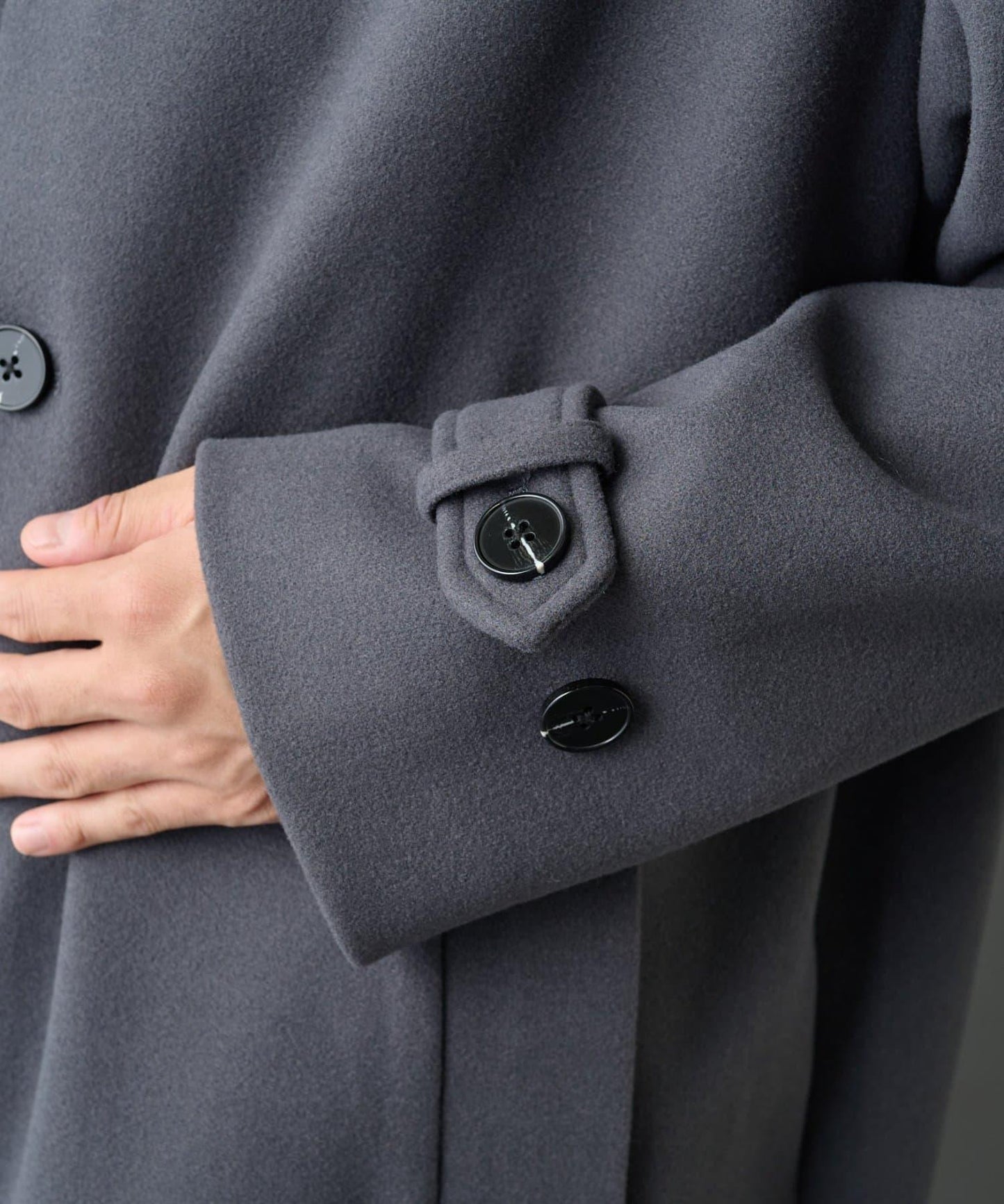 科技羊毛單排扣長款大衣