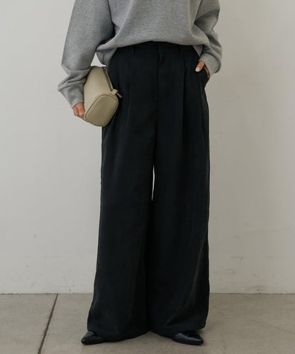 桃皮絨雙褶寬腿褲