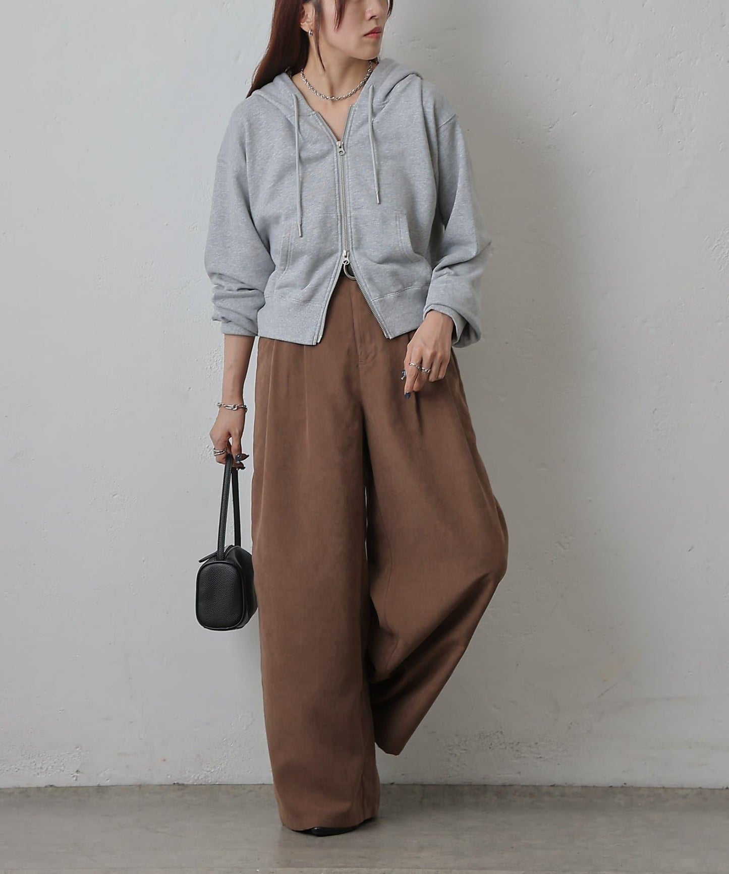 桃皮絨雙褶寬腿褲