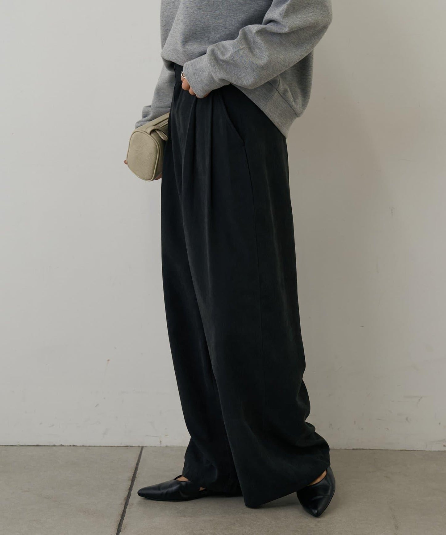 桃皮絨雙褶寬腿褲