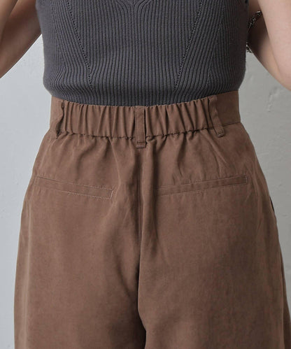 桃皮絨雙褶寬腿褲