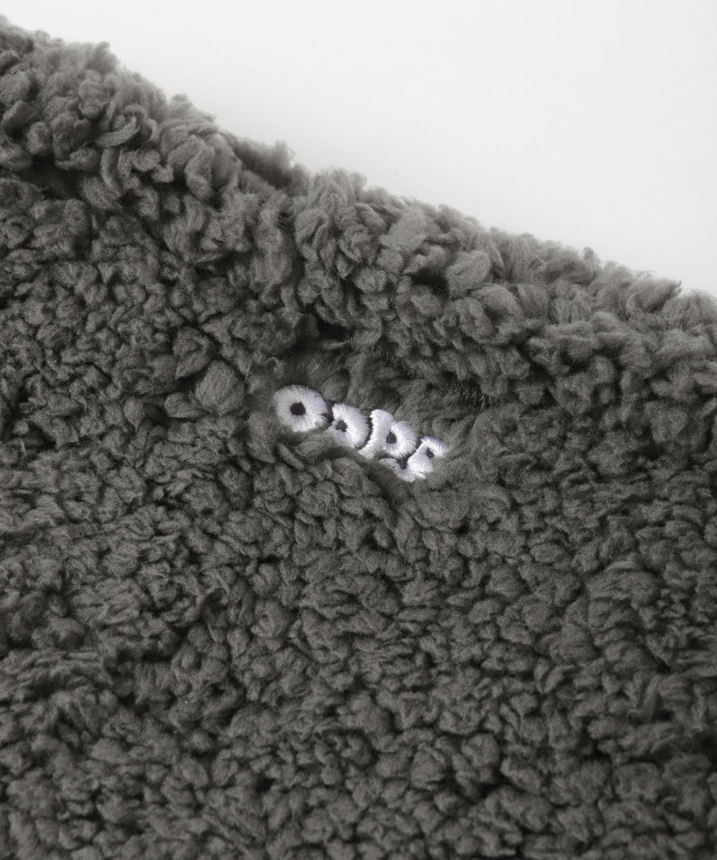 OOPS 羊羔絨脖套