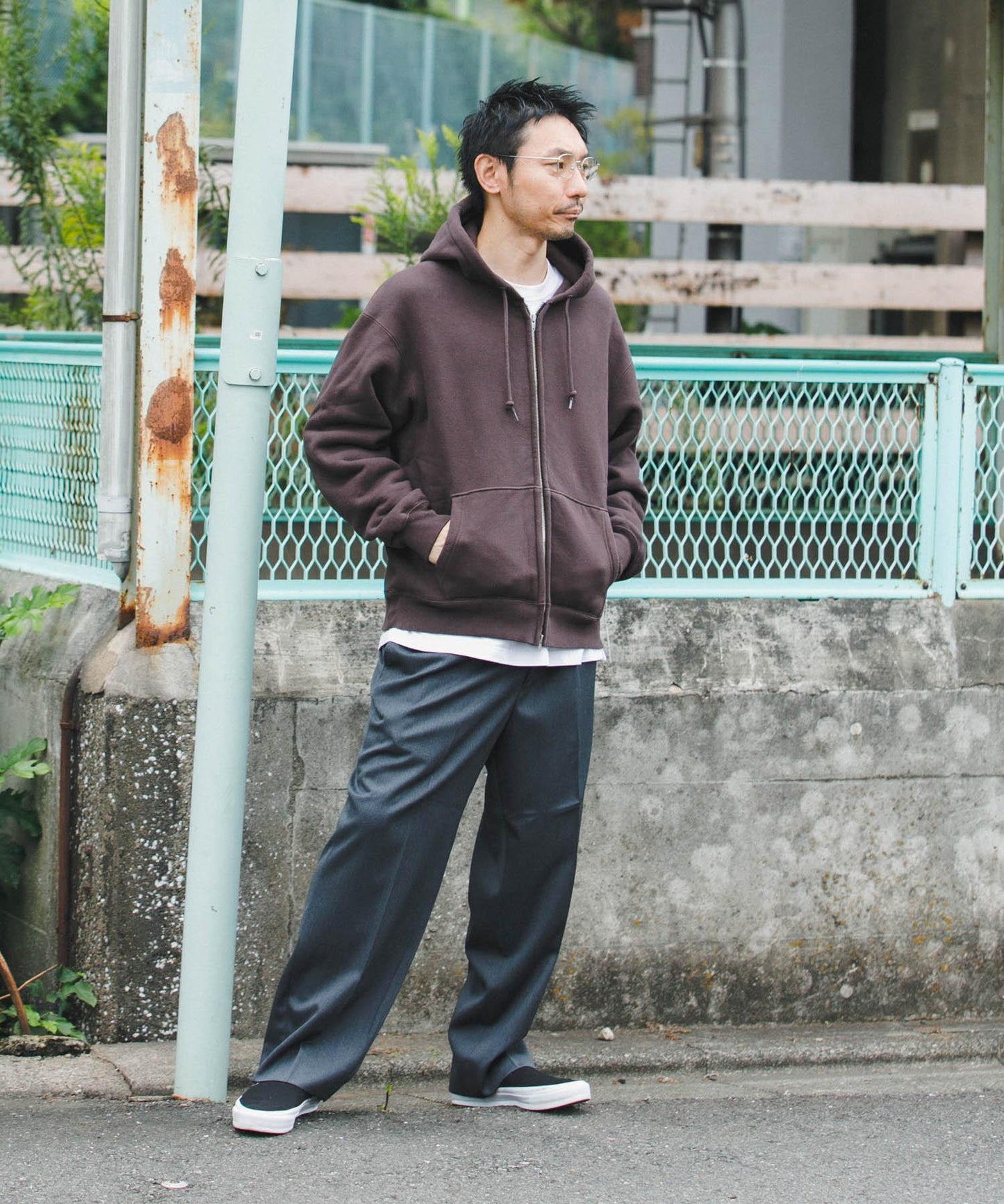 LOGIC ONE拉鍊連帽衛衣