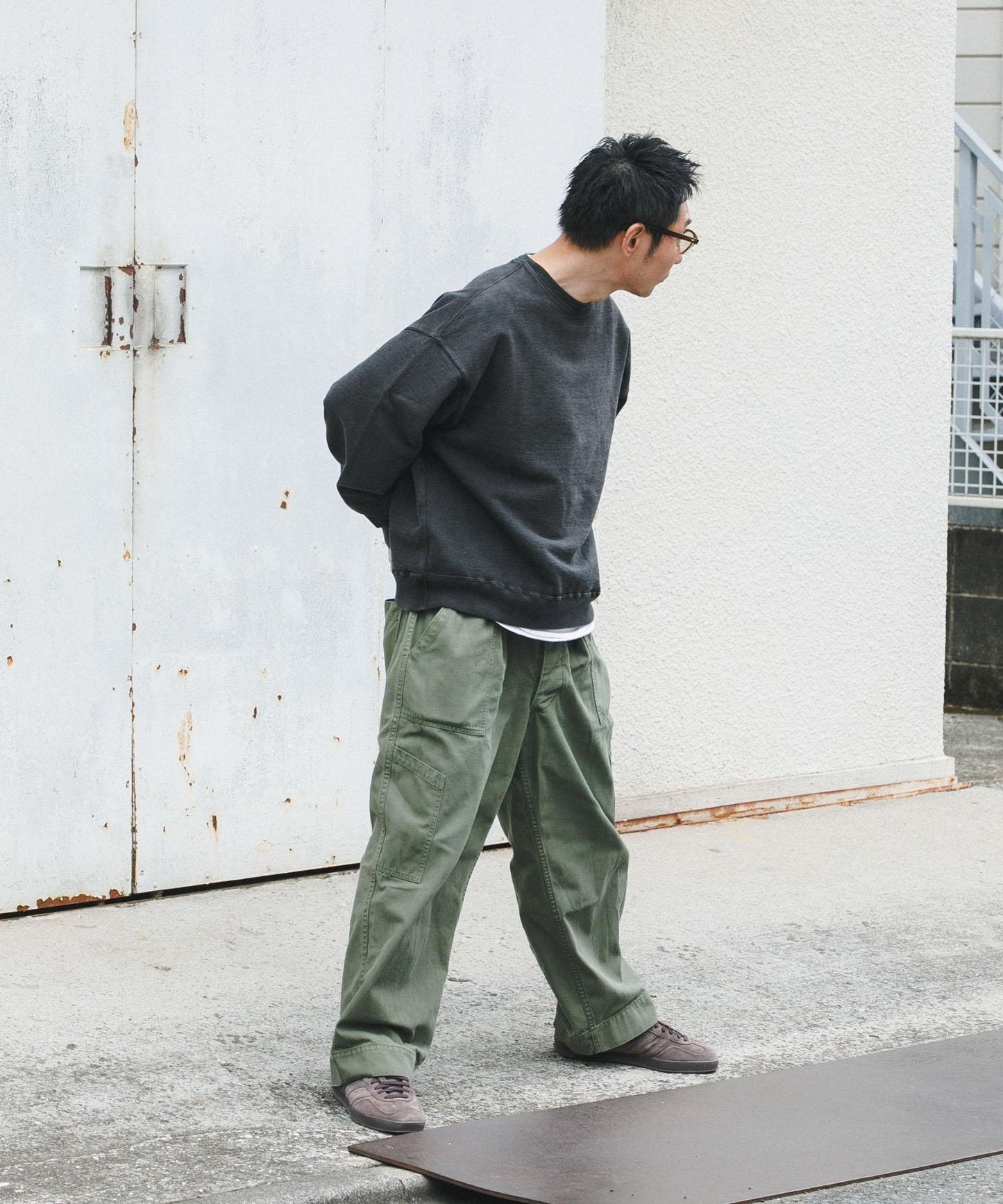 LOGIC ONE色素衛衣