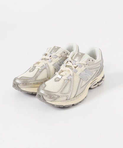 NEW BALANCE 1906R
