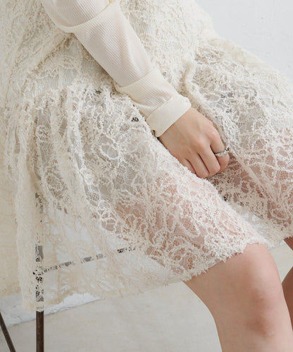 羽毛感蕾絲長款上衣