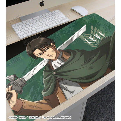 《進擊的巨人》_新繪利威爾 戰鬥後的版本 多功能桌墊