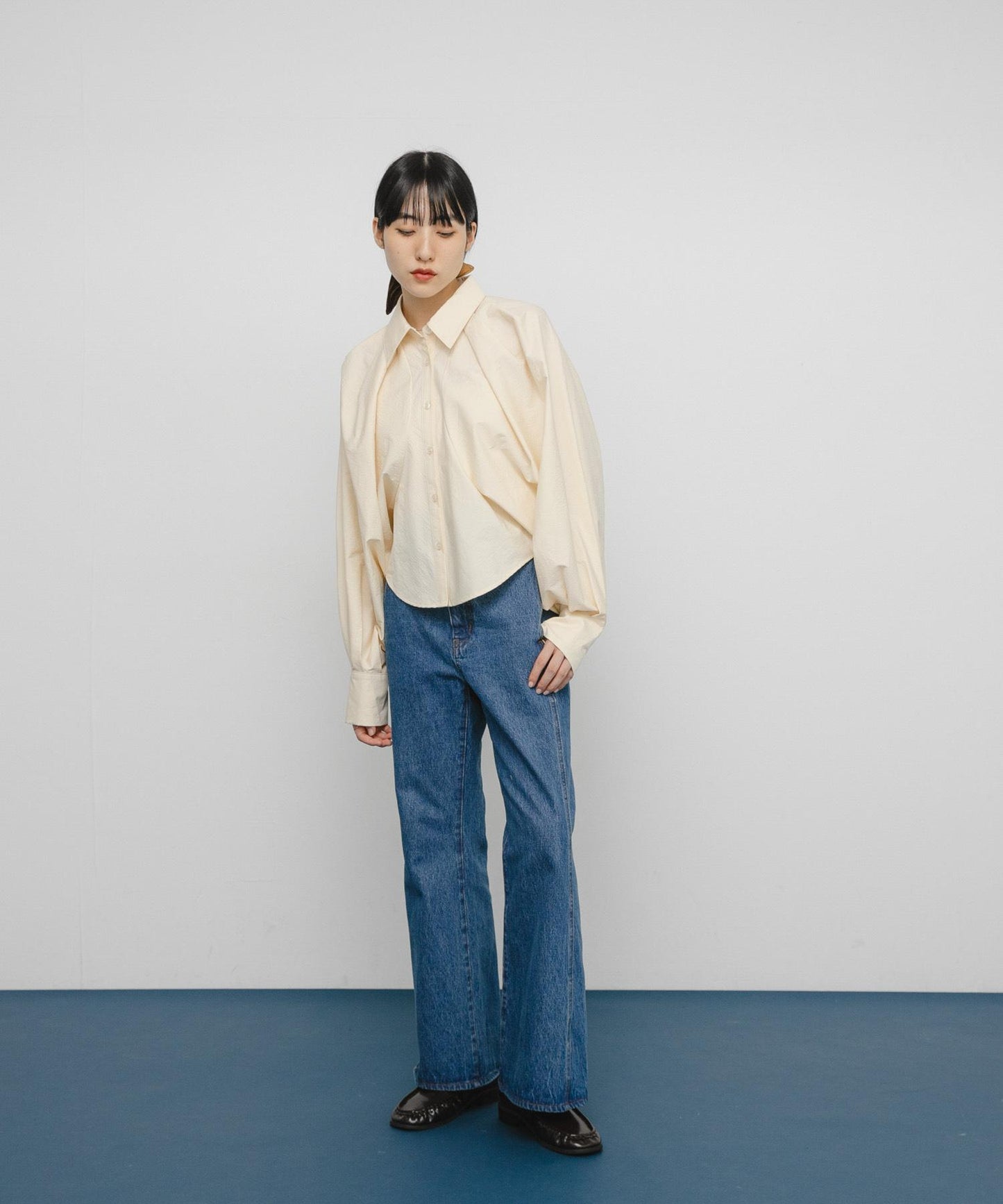 泡泡袖短款襯衫
