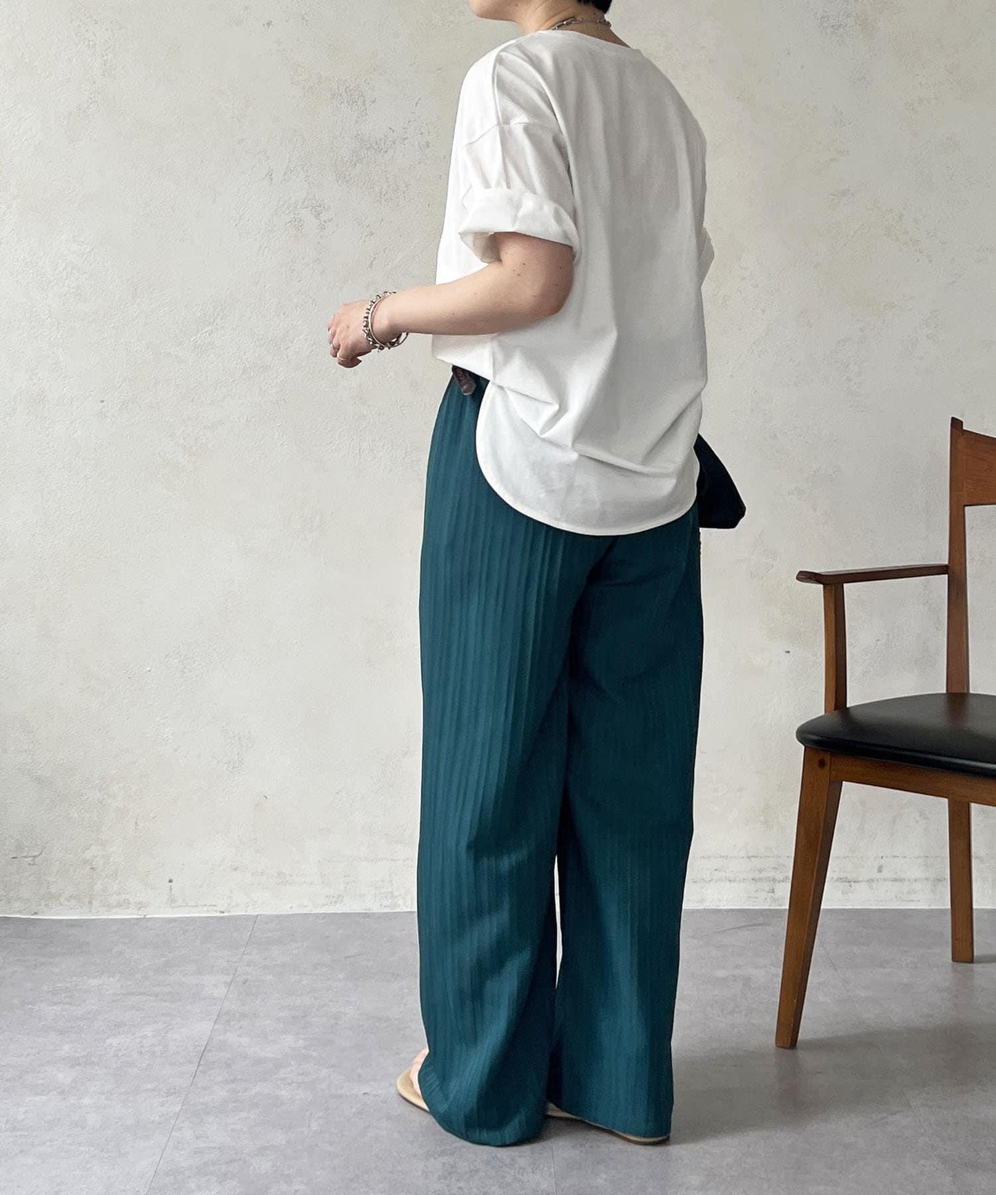 【顯瘦3公斤！】楊柳條紋配腰帶長褲