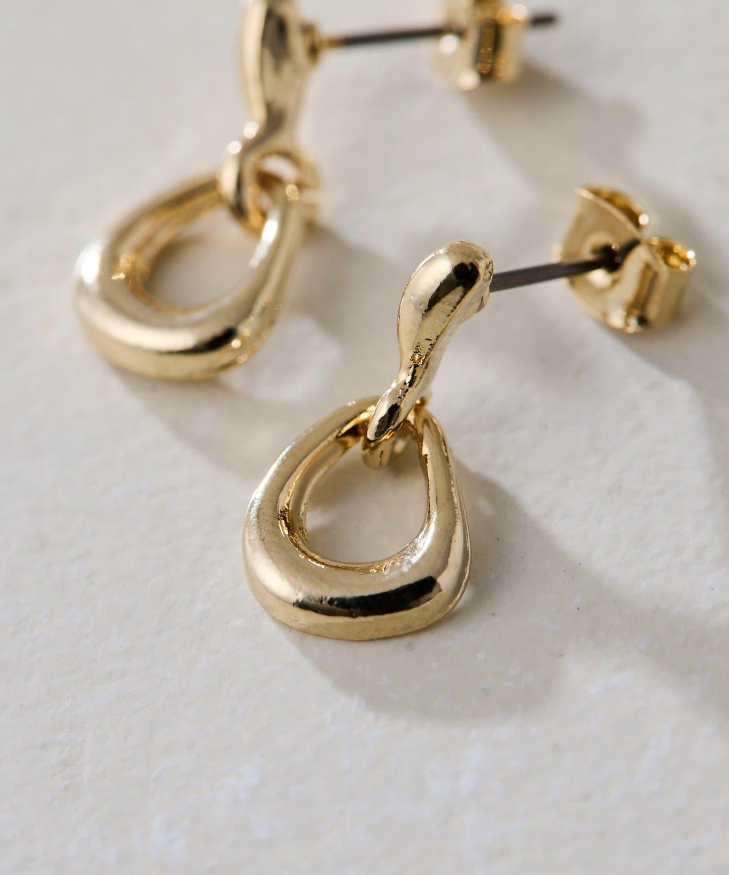 前置水滴環形耳環