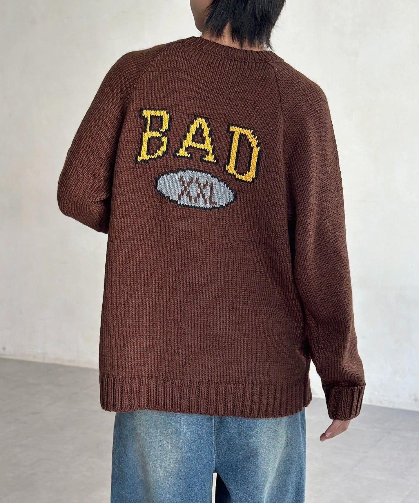 學院風標誌拼色針織衫