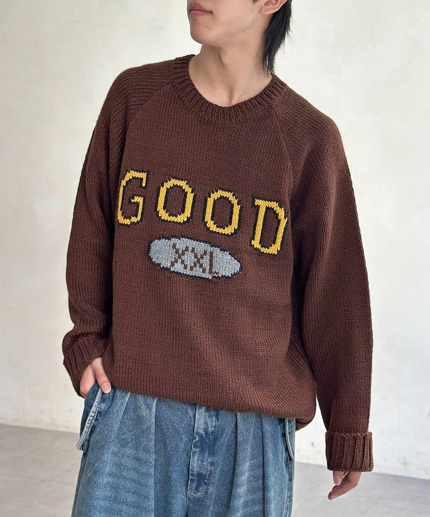 學院風標誌拼色針織衫