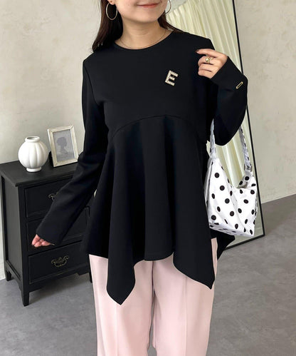 不規則下襬弧形荷葉邊長袖T恤