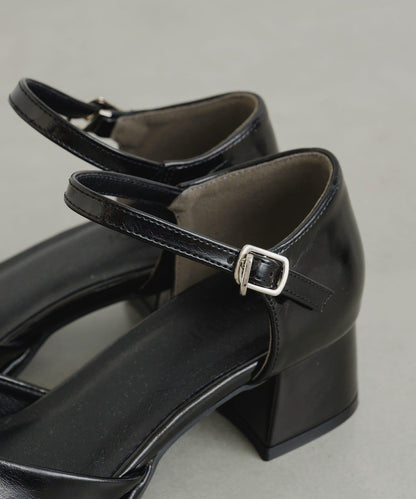 方頭帶扣高跟鞋