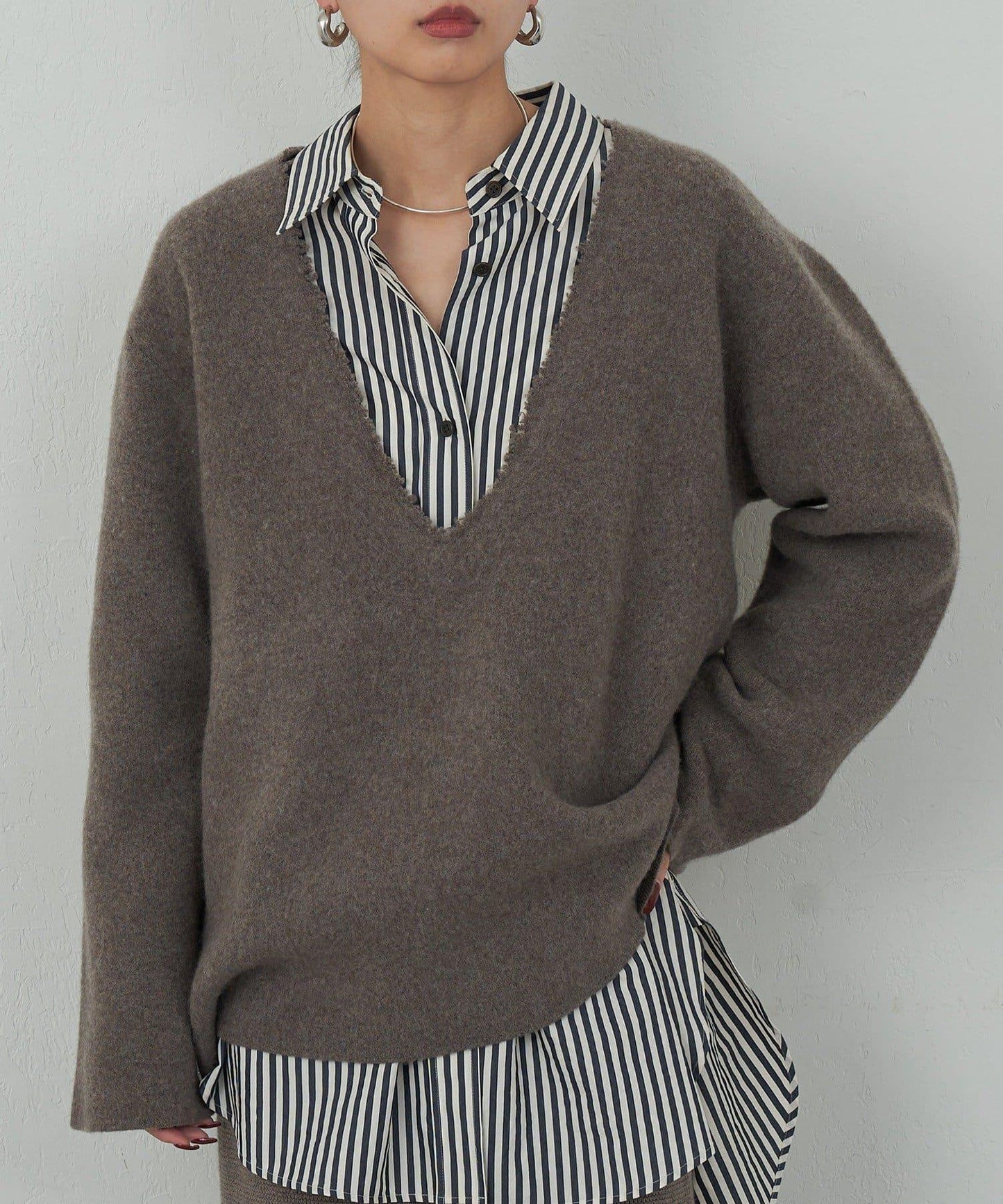 【HERITANOVUM】V領針織長款上衣