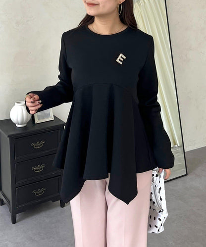 不規則下襬弧形荷葉邊長袖T恤