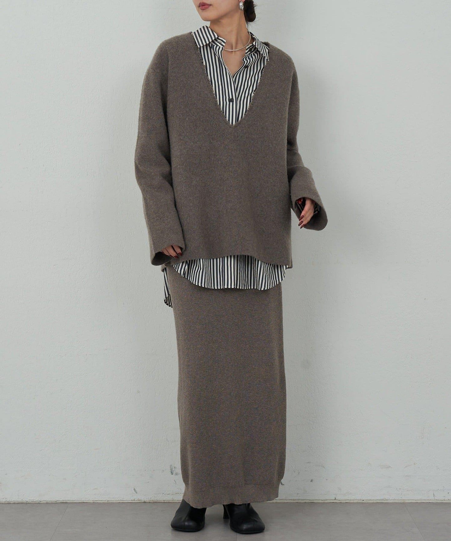 【HERITANOVUM】V領針織長款上衣
