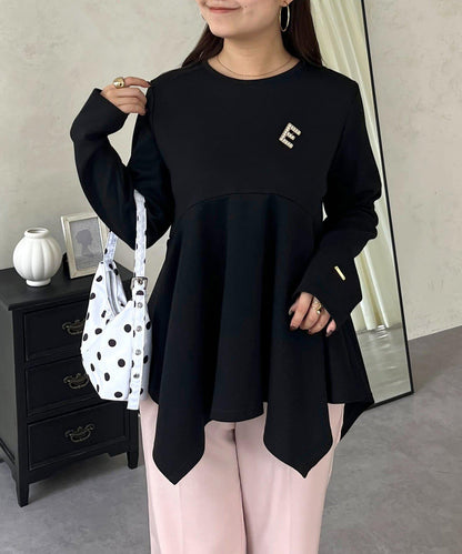 不規則下襬弧形荷葉邊長袖T恤