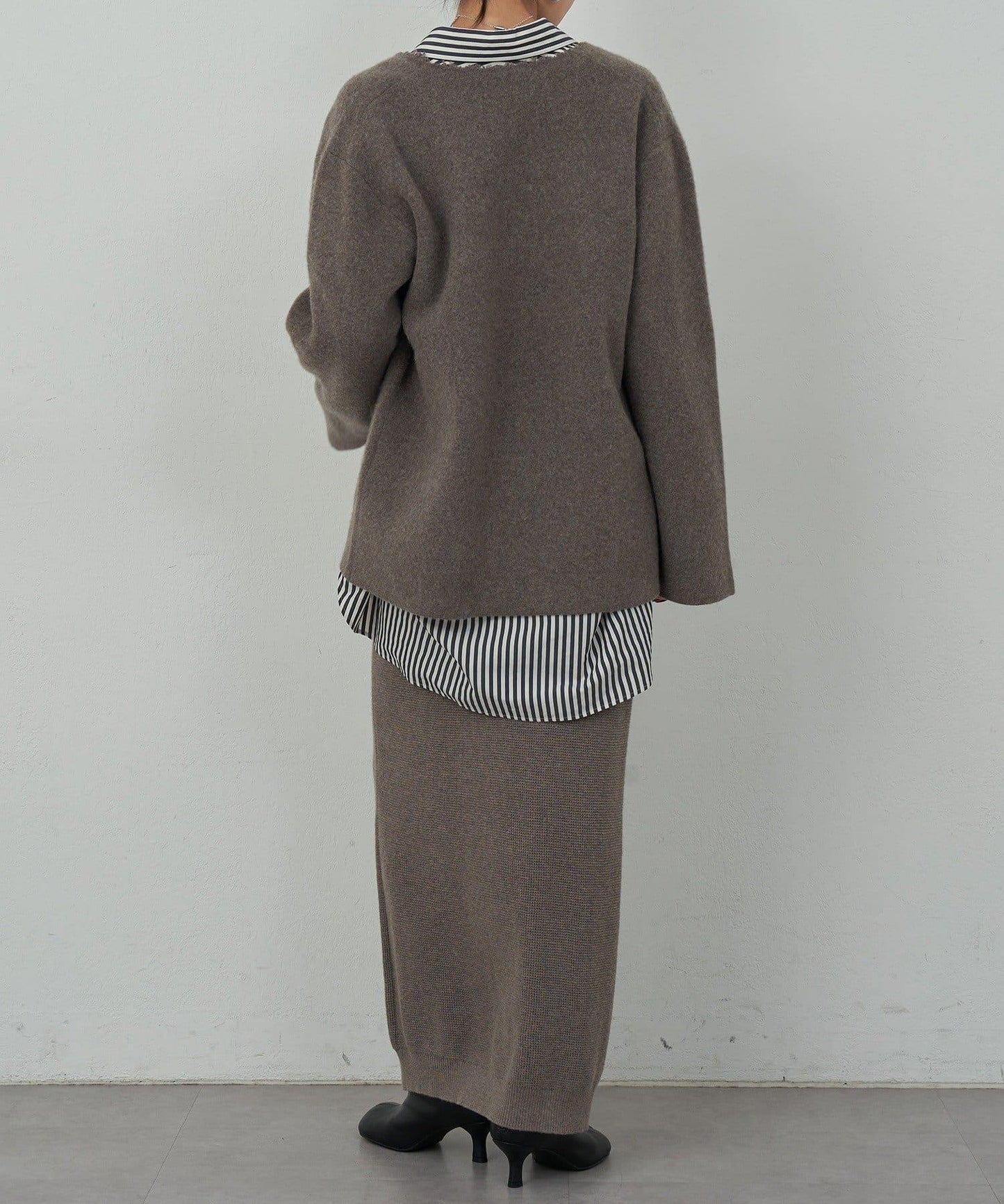 【HERITANOVUM】V領針織長款上衣