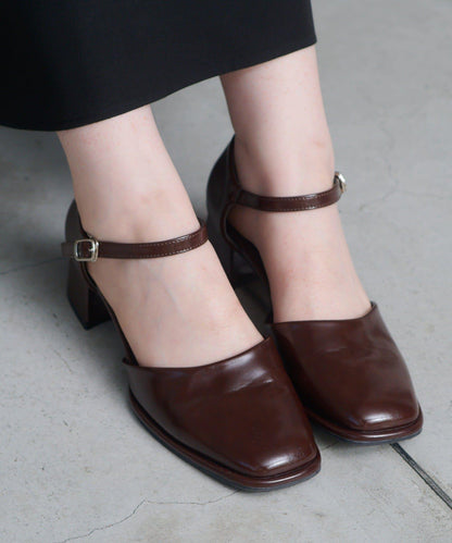 方頭帶扣高跟鞋