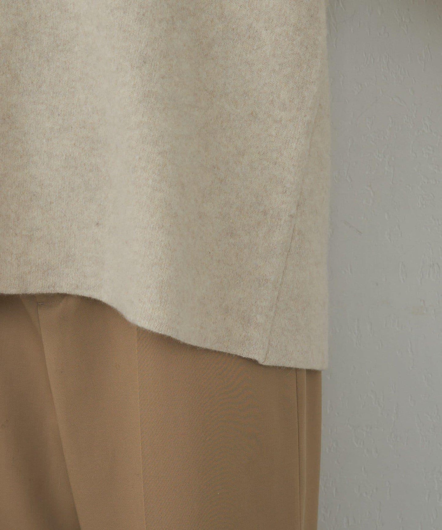 【HERITANOVUM】V領針織長款上衣