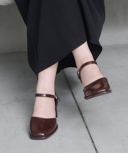 方頭帶扣高跟鞋