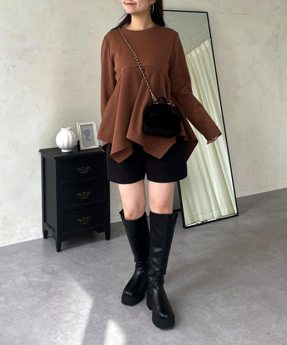 不規則下襬弧形荷葉邊長袖T恤