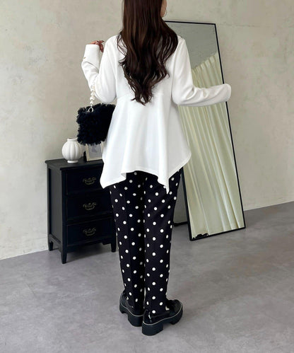 不規則下襬弧形荷葉邊長袖T恤