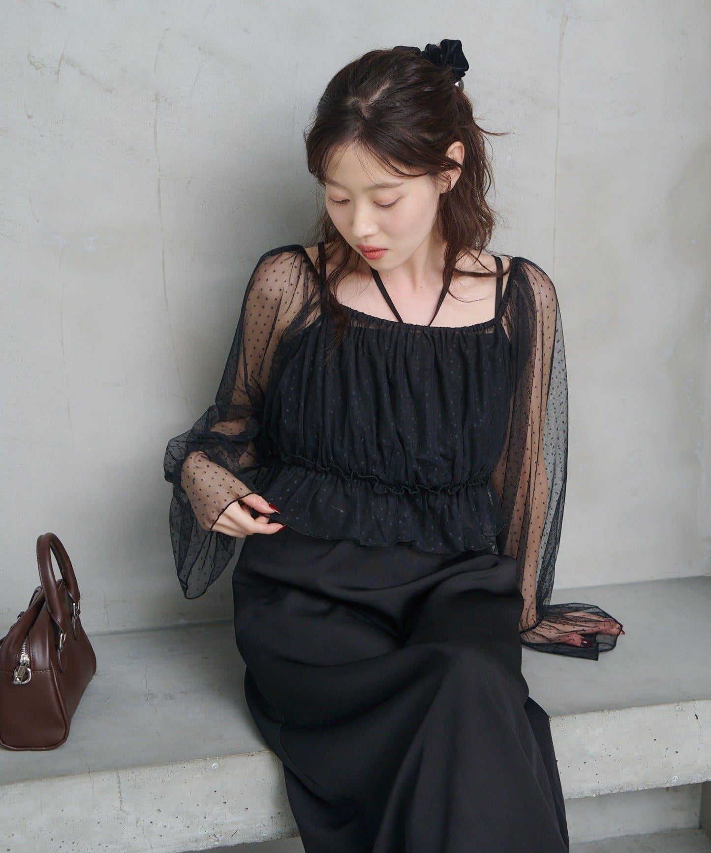 荷葉邊薄紗拼接繫帶連衣裙套裝