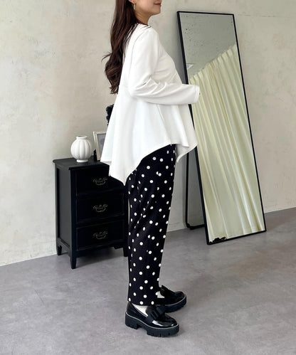 不規則下襬弧形荷葉邊長袖T恤