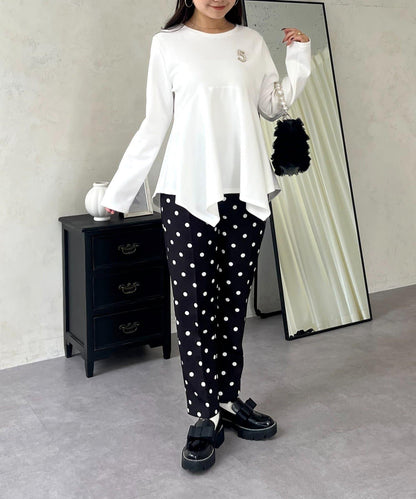 不規則下襬弧形荷葉邊長袖T恤