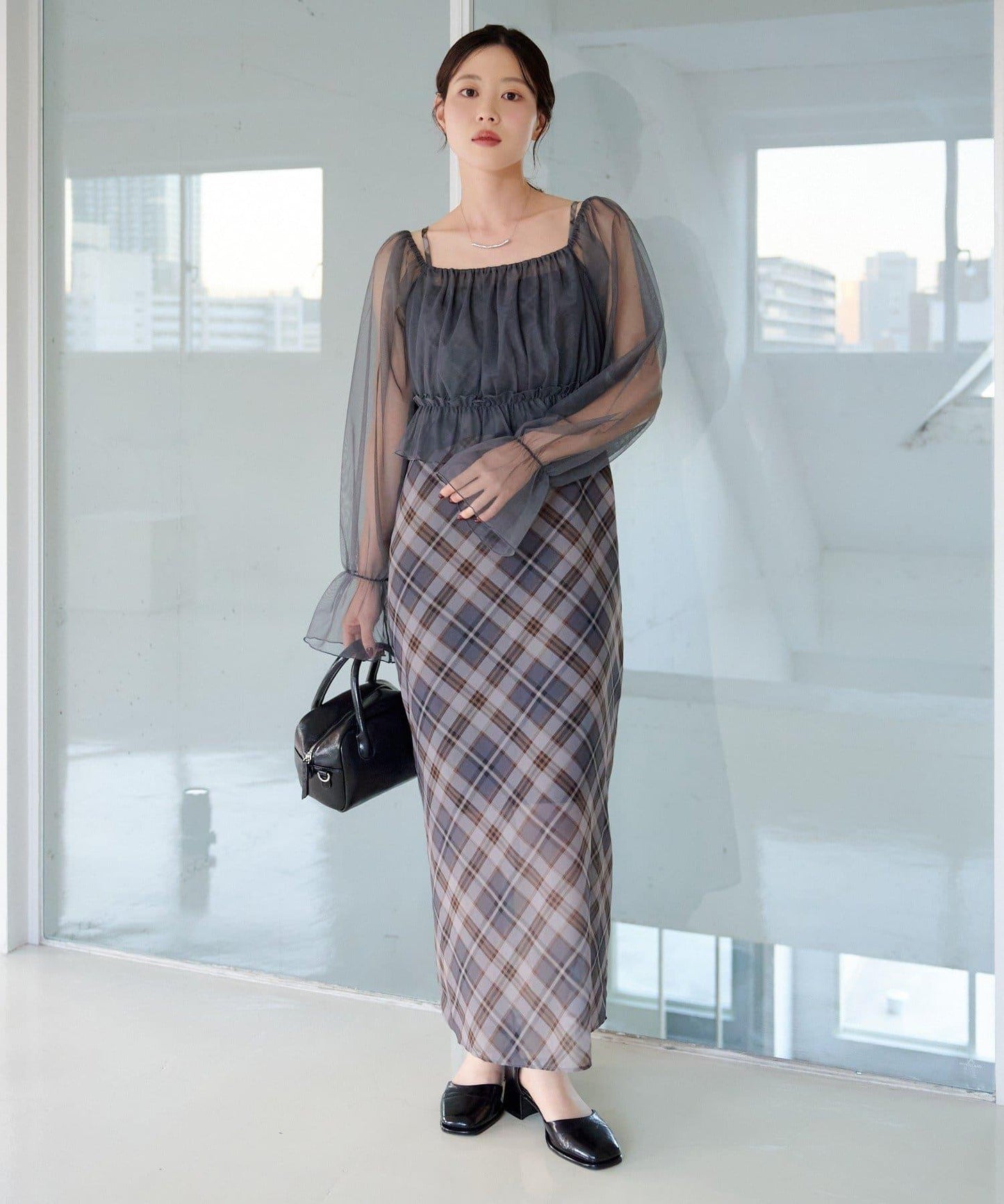 荷葉邊薄紗拼接繫帶連衣裙套裝