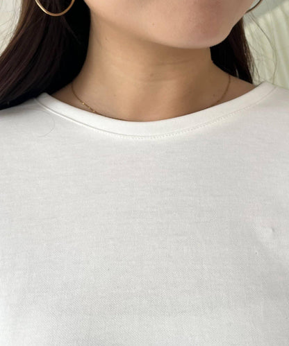 不規則下襬弧形荷葉邊長袖T恤