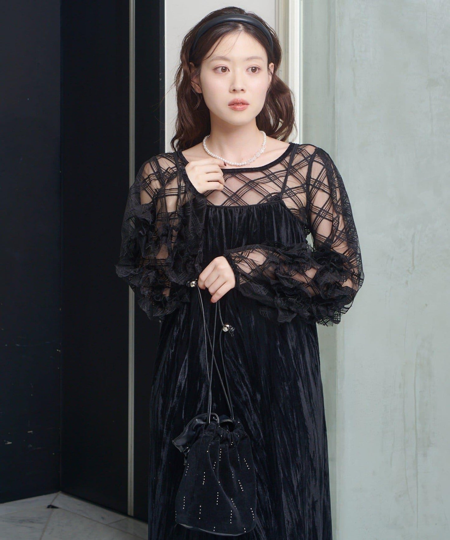 透視格紋×天鵝絨連衣裙套裝